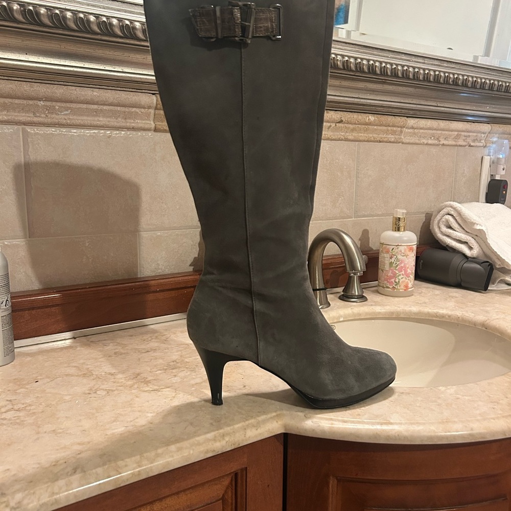 Bandolino Gray suede Knee-High Women's Boots